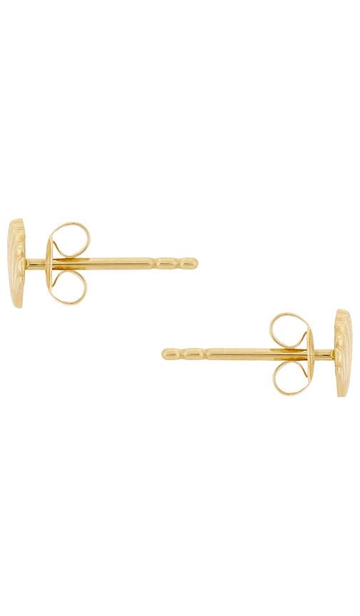 Scallop Shell Earrings in Metallic Gold - STONE AND STRAND - Modalova