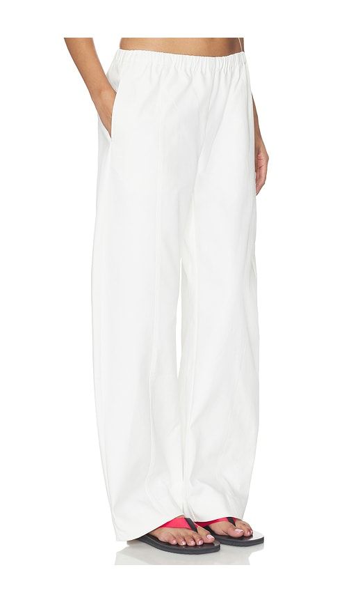 Veyra Pant in Ivory. - size L (also in M, S, XS) - Rue Sophie - Modalova