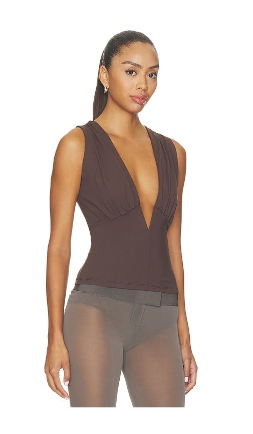 Low V Wire Tank in Brown. - size S (also in M, L) - Susana Monaco - Modalova