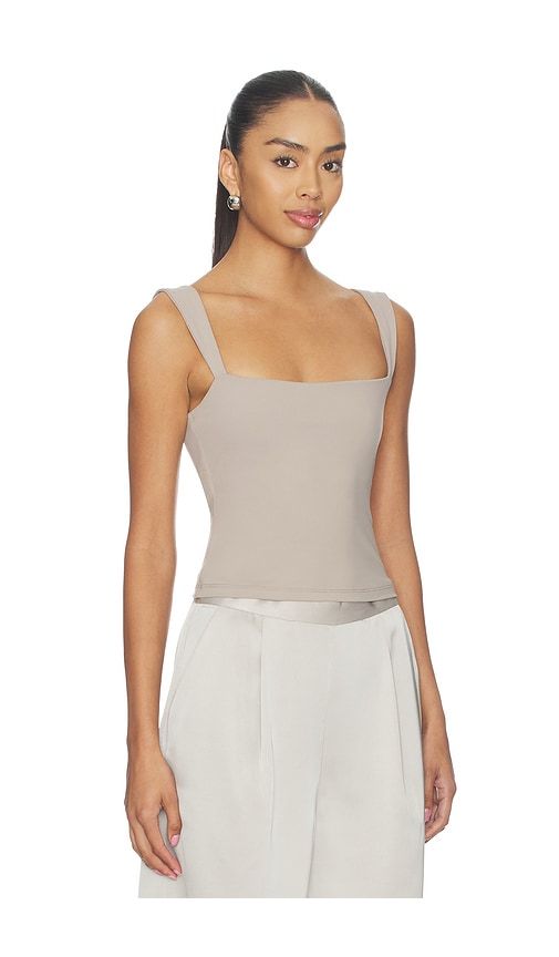 Wide Angle Strap Tank Top in Grey. - size M (also in S, XS) - Susana Monaco - Modalova