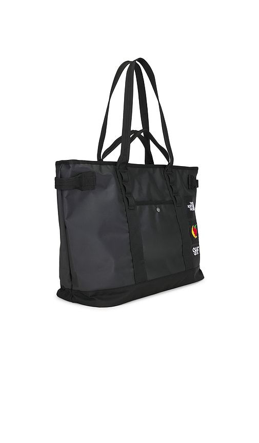 X Sky High Farm Tote in - The North Face - Modalova