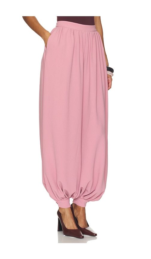 Balloon Pleated Pants in Pink. - size 32 (also in 34, 36, 38) - ROTATE - Modalova