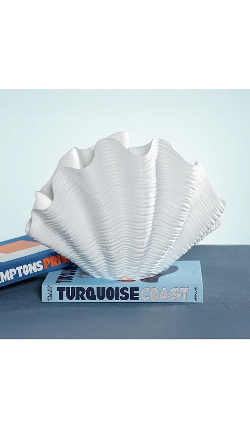 Maris Handmade Ceramic Bowl in White - The Favorites - Modalova