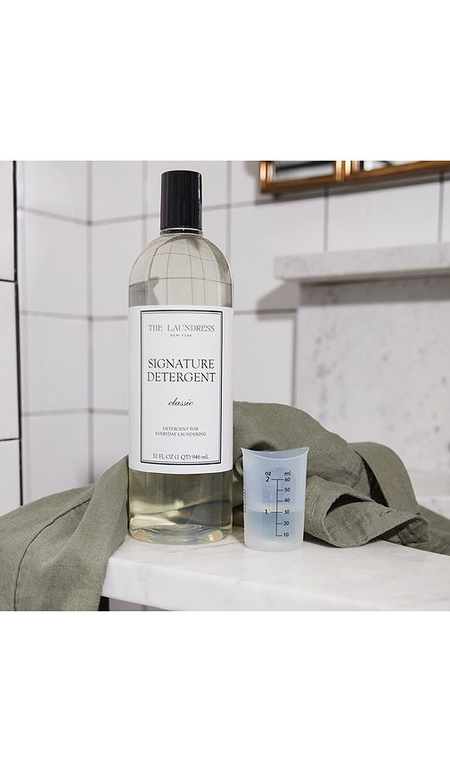 Classic Signature Detergent in - The Laundress - Modalova