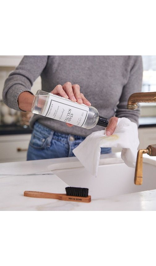 Fragrance Free Stain Solution in - The Laundress - Modalova