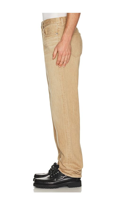 Tinted Standard Jeans in Tan. - size 29 (also in 31, 32, 33, 34, 36) - Theory - Modalova