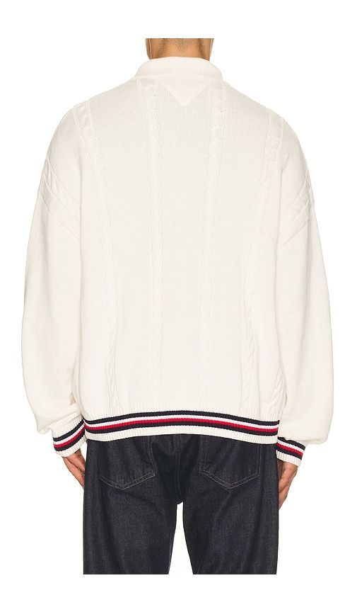 Relaxed Cable Knitted Cardigan in Cream. - size S (also in M, L, XL/1X) - Tommy Jeans - Modalova