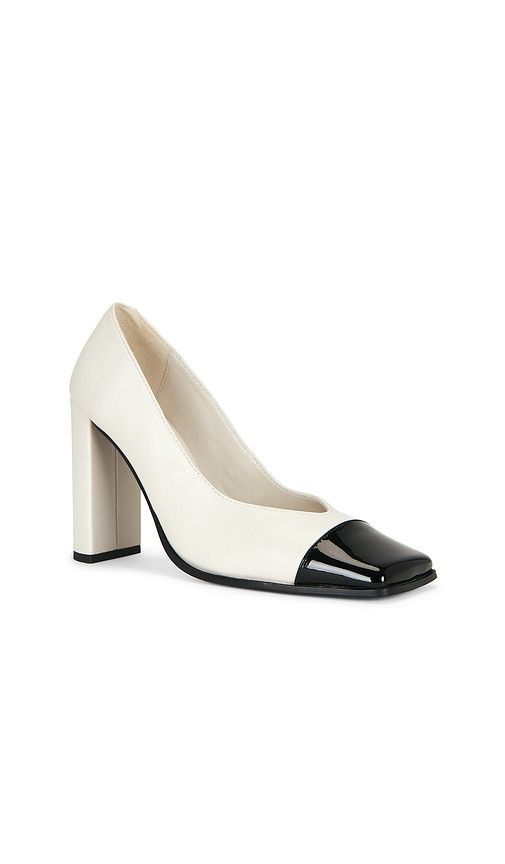 Legacy Pump in White. - size 6.5 (also in 7, 7.5, 8, 8.5, 9) - Tony Bianco - Modalova