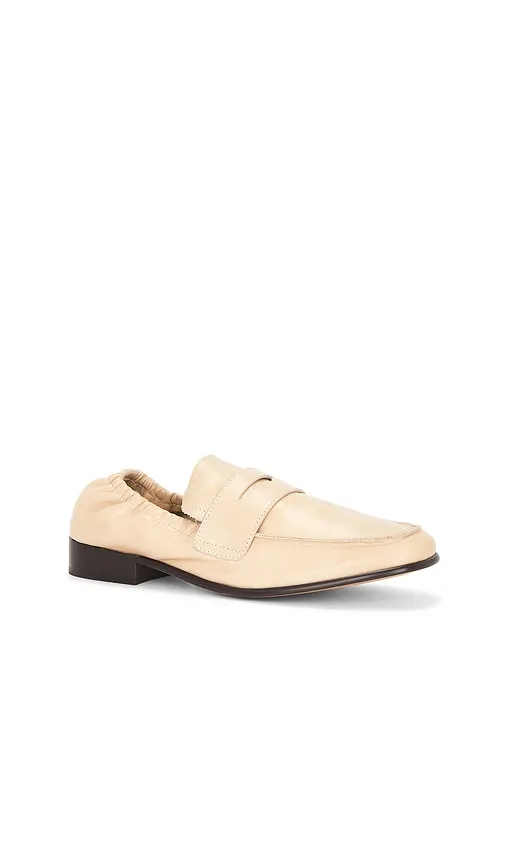 Gloria Loafer in Beige. - size 10 (also in 5.5, 6, 6.5, 7, 7.5, 8, 8.5, 9, 9.5) - Tony Bianco - Modalova