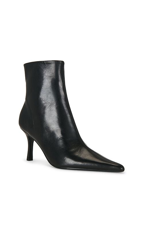 Sweetie Boot in Black. - size 10 (also in 6, 6.5, 7, 7.5, 8, 8.5, 9) - Tony Bianco - Modalova