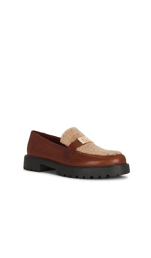 Leelee Shearling Lug Loafer in Brown. - size 6 (also in 6.5, 7, 7.5, 8, 8.5, 9, 9.5, 10) - Tory Burch - Modalova