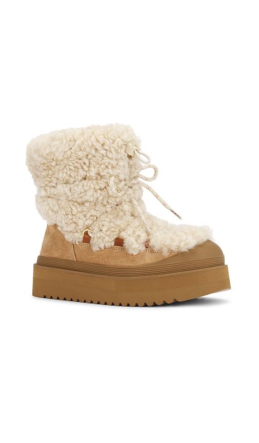 Mellow Shearling Boot in Beige. - size 10 (also in 6) - Tory Burch - Modalova