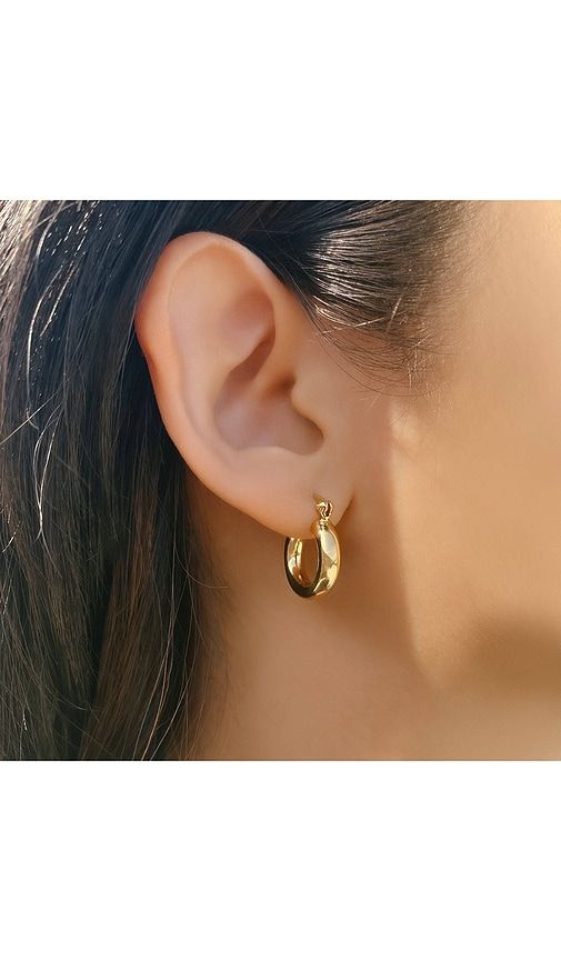 Small Ravello Hoops in Metallic - The M Jewelers NY - Modalova
