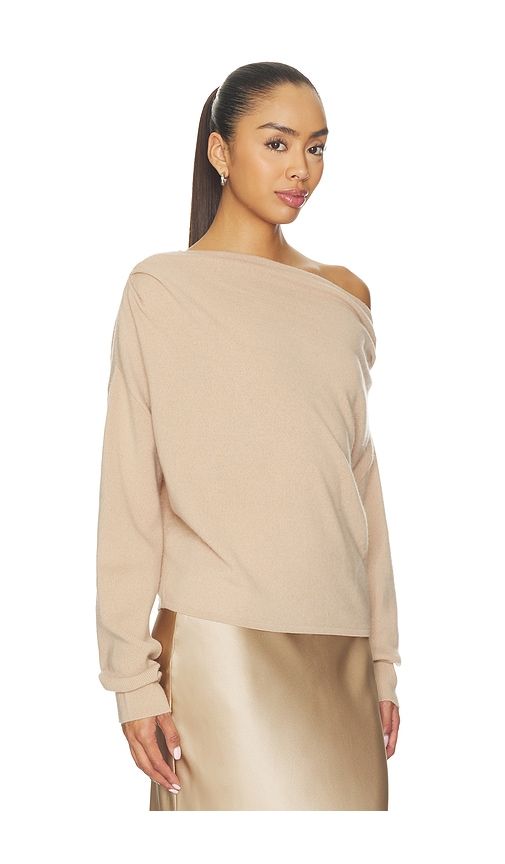 Long Sleeve Assymetrical Drape Sweater in Nude. - size XS (also in S, M, L) - The Sei - Modalova