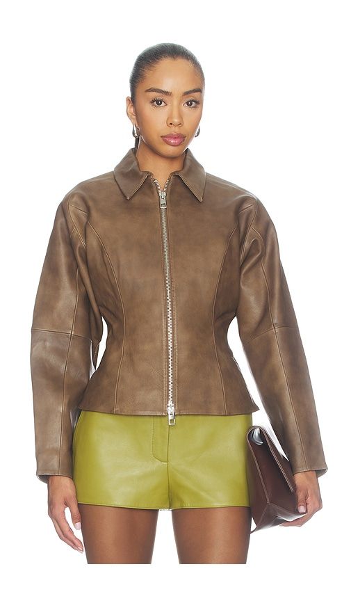 Fitted Leather Jacket in Brown. - size 0 (also in 2, 4, 6, 8) - The Sei - Modalova