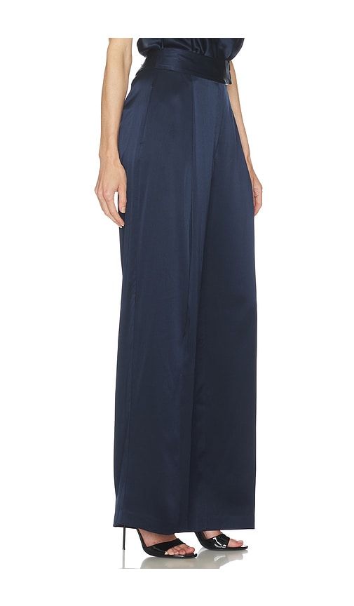 Relaxed Trouser in Navy. - size 2 (also in 4) - The Sei - Modalova