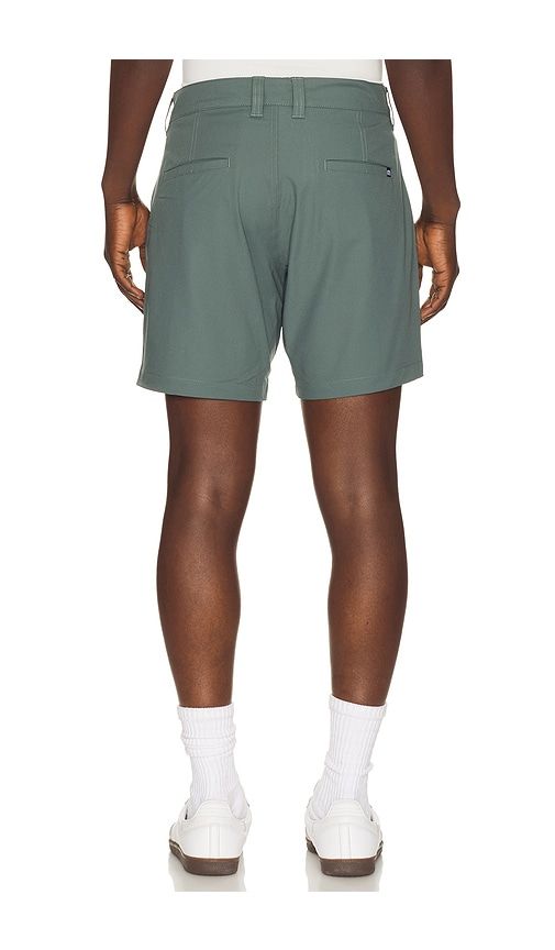 Wanderlust 7 Short in Green. - size 30 (also in 34) - TravisMathew - Modalova