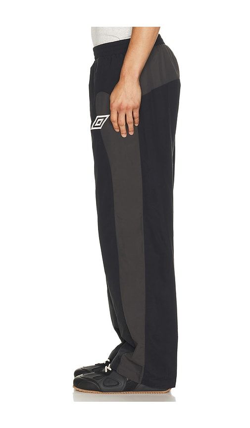 Guarding Track Pants in Charcoal. - size M (also in S) - UMBRO - Modalova