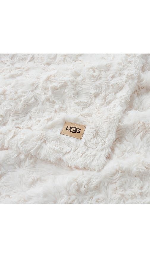 UGG Home Adalee Throw in White - UGG Home - Modalova