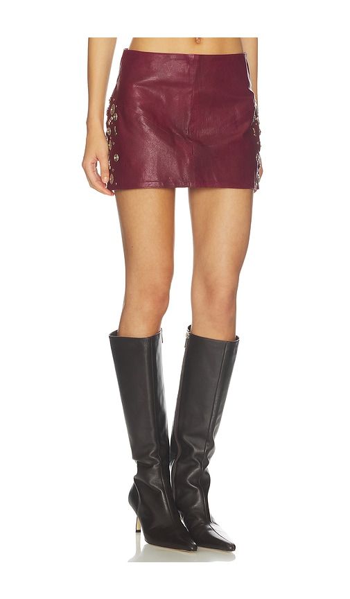 Concho Leather Skirt in Burgundy. - size M (also in S, XS) - Understated Leather - Modalova