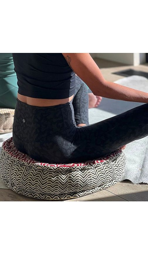 Meditation Cushion Round in - Verve Culture - Modalova