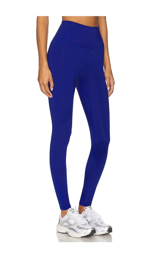 Assure High Rise 28 Legging in Blue. - size L (also in XS) - Varley - Modalova
