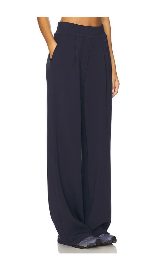 The Extra Wide Leg 29.5 Pant in . - size L (also in M, S, XL, XS) - Varley - Modalova