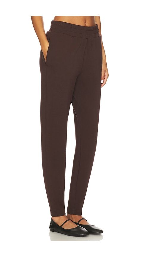 The Slim 25 Pant in Brown. - size S (also in XS) - Varley - Modalova