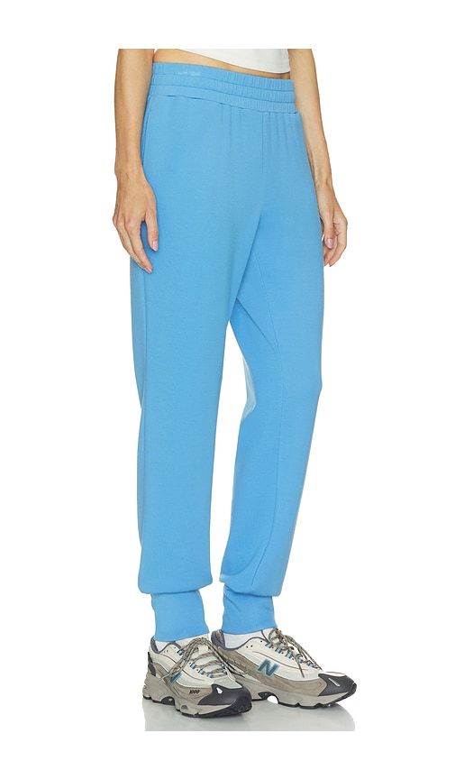 The Slim Cuff Pant 27.5 in Blue. - size L (also in M, S, XS) - Varley - Modalova