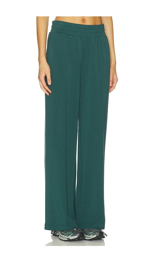 Wide Leg Pant in Green. - size L (also in M, S, XS) - Varley - Modalova
