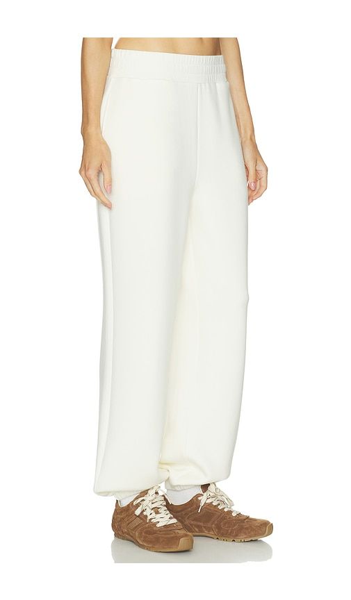 The Classic Cuff Pant 25 in Ivory. - size S (also in XS, M, L) - Varley - Modalova