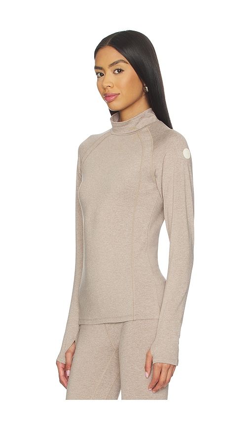 Always Warm Baselayer Top in Taupe. - size L (also in M, XL) - Varley - Modalova