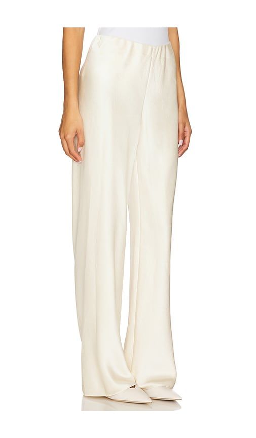 Fluid Bias Pant in Cream. - size M (also in XL) - Vince - Modalova