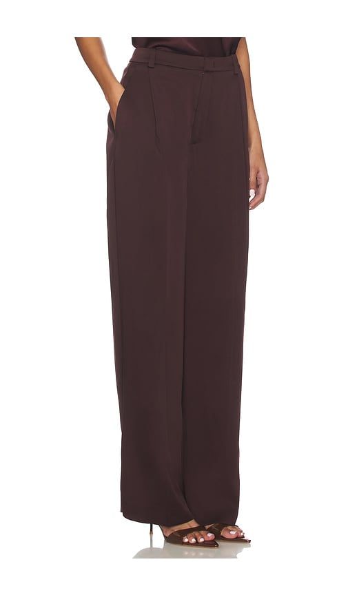Mid Rise Wide Leg Pleated Trouser in Purple. - size 2 (also in 8) - Vince - Modalova