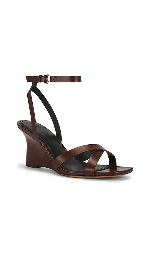 Parma Wedge in Brown. - size 10 (also in 6, 6.5, 7.5, 8, 9.5) - Vince - Modalova