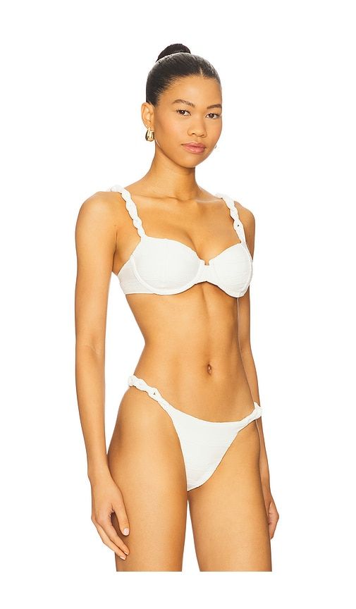 Leanne Nissi Bikini Top in White. - size L (also in M, S) - Vix Swimwear - Modalova