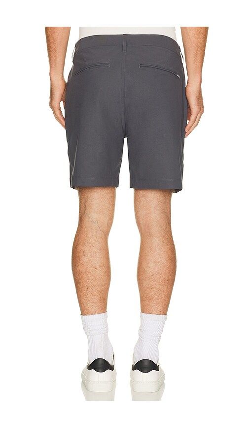 Meta 6 Short in Grey. - size 30 (also in 32, 33, 34, 36, 38) - Vuori - Modalova