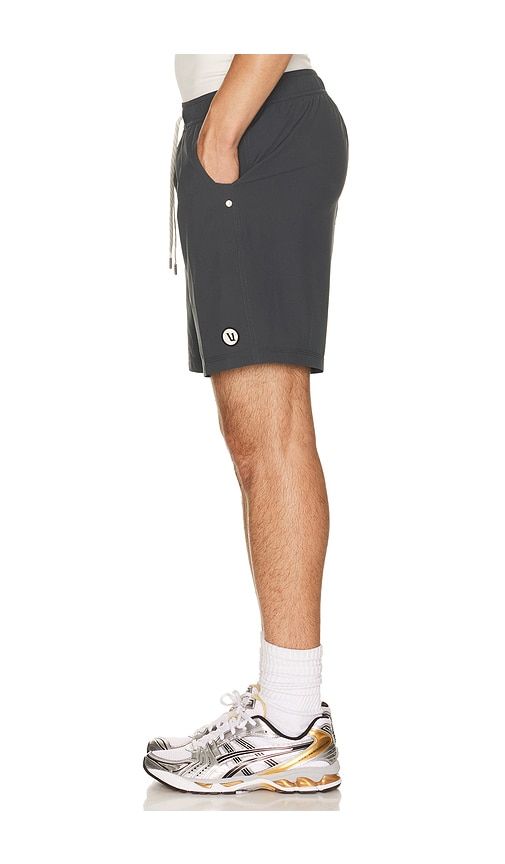 Kore Lined 7 Short in Grey. - size M (also in S, XL/1X) - Vuori - Modalova