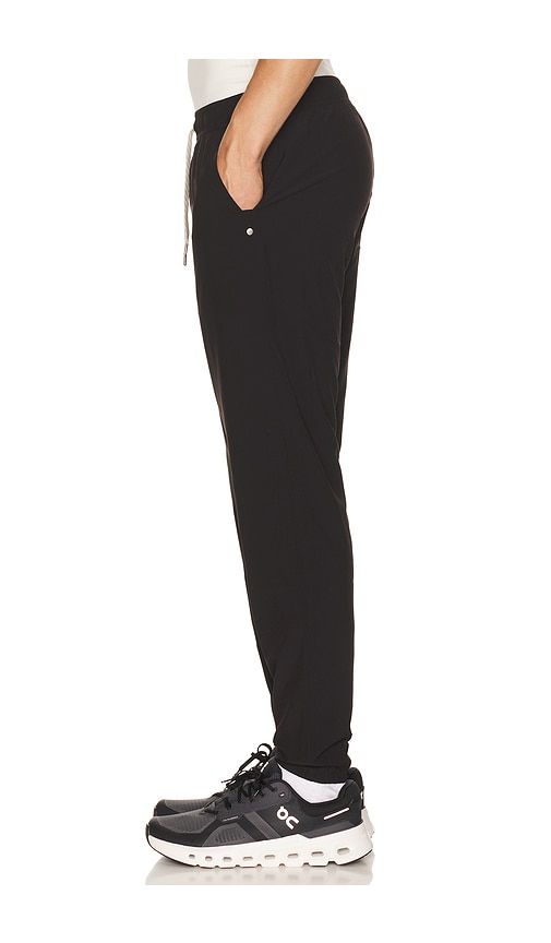 Kore Lined 28 Jogger in . - size L (also in M, S, XL/1X, XXL/2X) - Vuori - Modalova