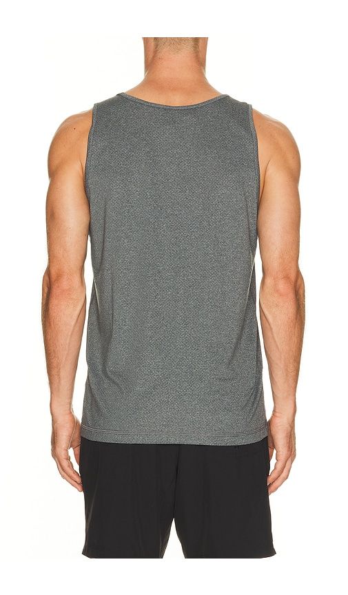 Tradewind Performance Tank 2.0 in Grey. - size L (also in M, S, XL/1X) - Vuori - Modalova