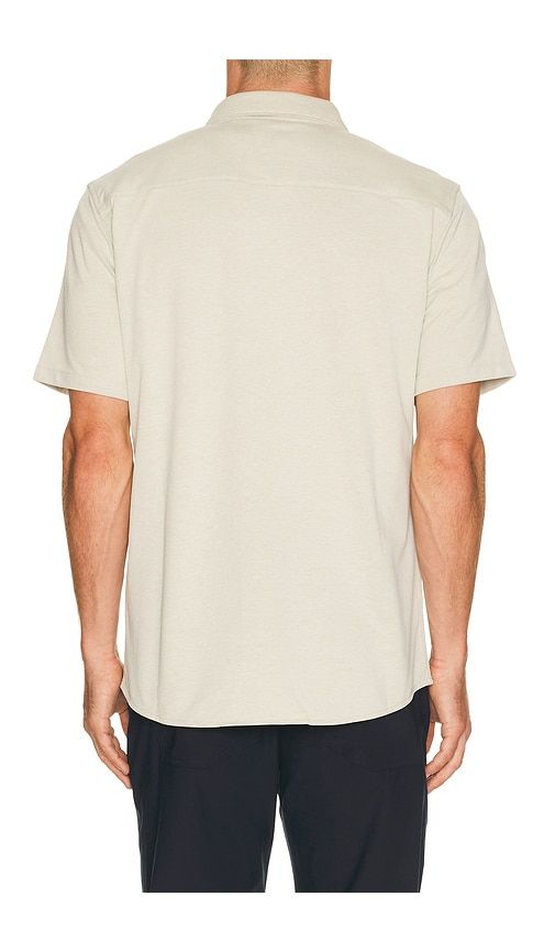 Knit Oxford Button Down Shirt in Cream. - size L (also in M, S, XL/1X) - Vuori - Modalova