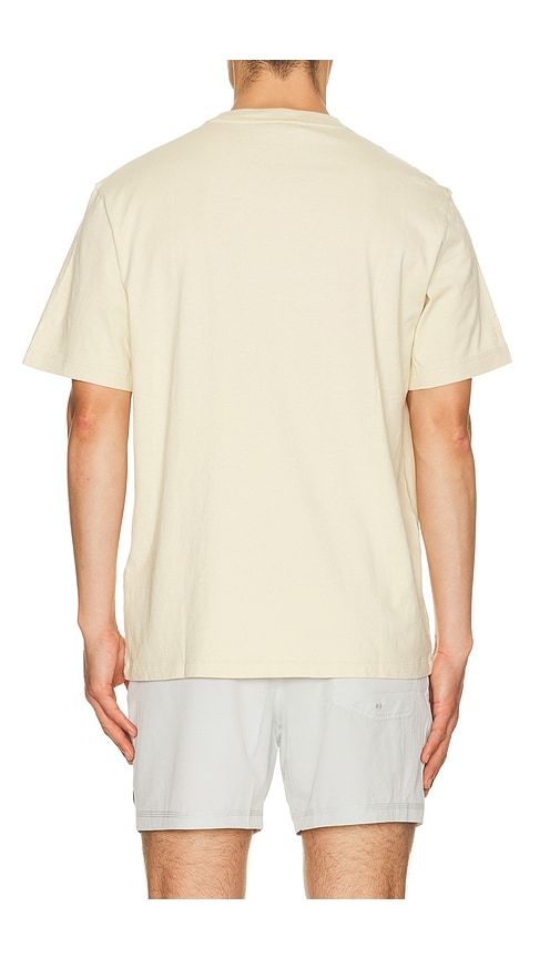 Heavyweight Relaxed Tee in Cream. - size M (also in S) - Vuori - Modalova