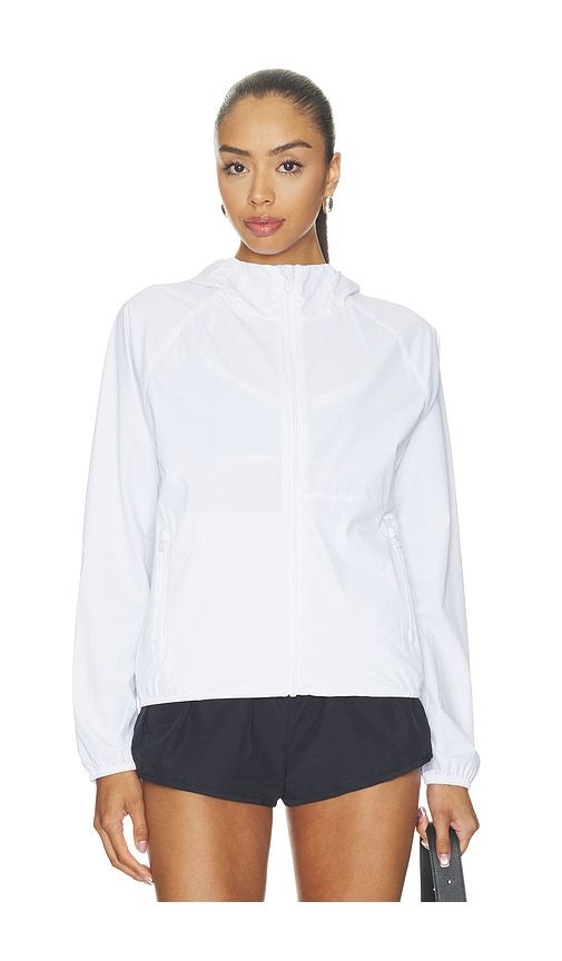 Renew Trainer Shell Jacket in . - size L (also in M, S, XS) - Vuori - Modalova