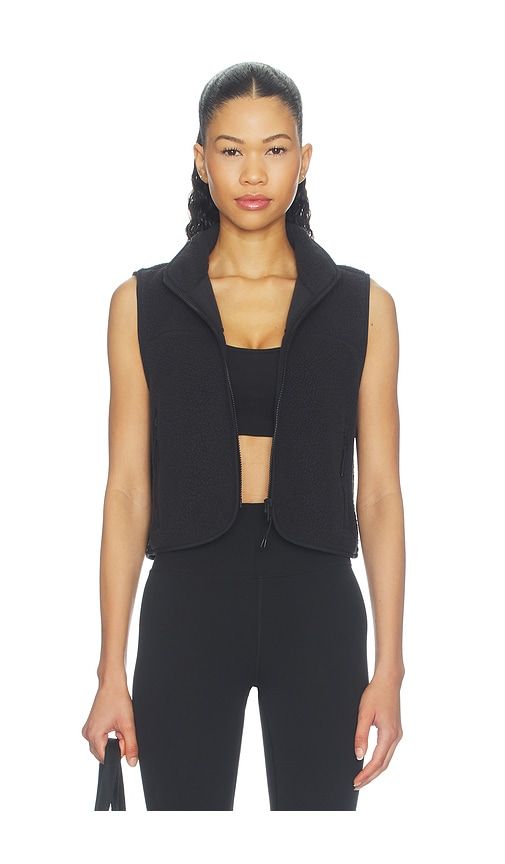 Alpine Vest Jacket in . - size L (also in M, S, XS) - Vuori - Modalova