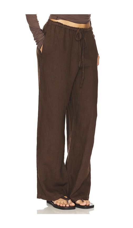 Delphine Linen Pant in Chocolate. - size M (also in S) - VIR VITA - Modalova