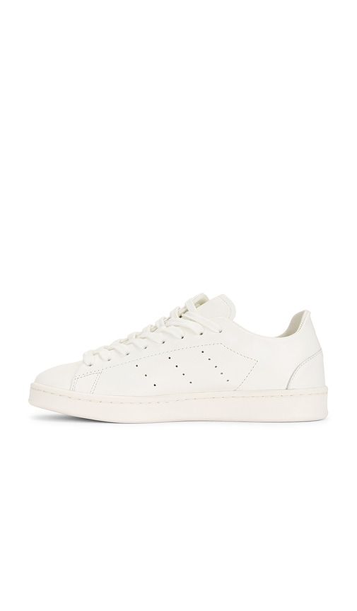 Diagonal Stan Smith Sneaker in . Size 10. Also in 10.5, 11, 12, 8, 9.5 - Y-3 - Modalova