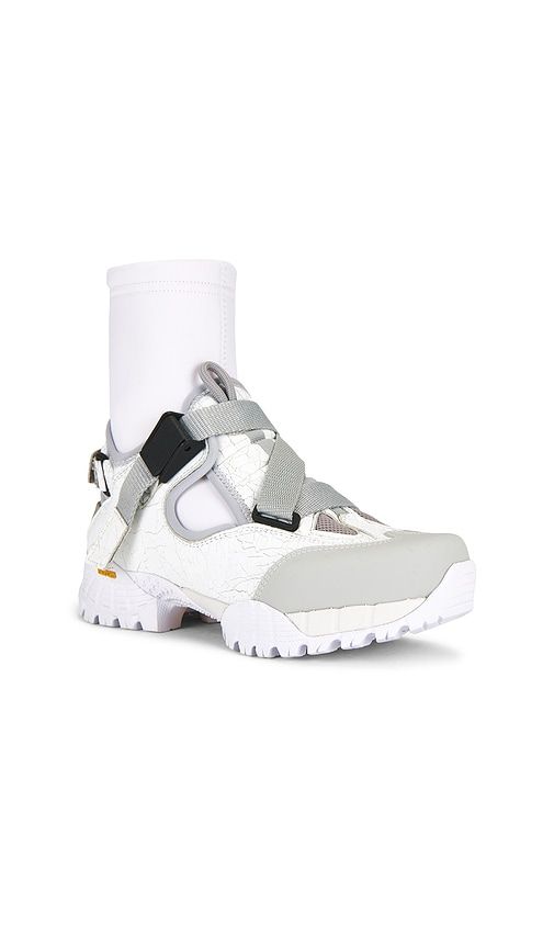 Cloud Walker Sneaker in White. - size 36 (also in 37, 38, 39, 40) - Yume Yume - Modalova