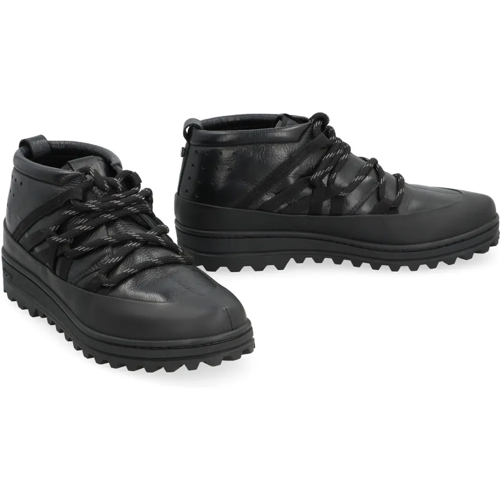 Trekking Style Mid-Top Sneakers - Volta - Modalova