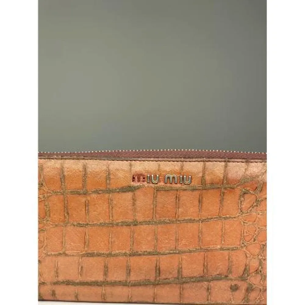 Pre-owned Leather Wallet - Miu Miu Pre-owned - Modalova