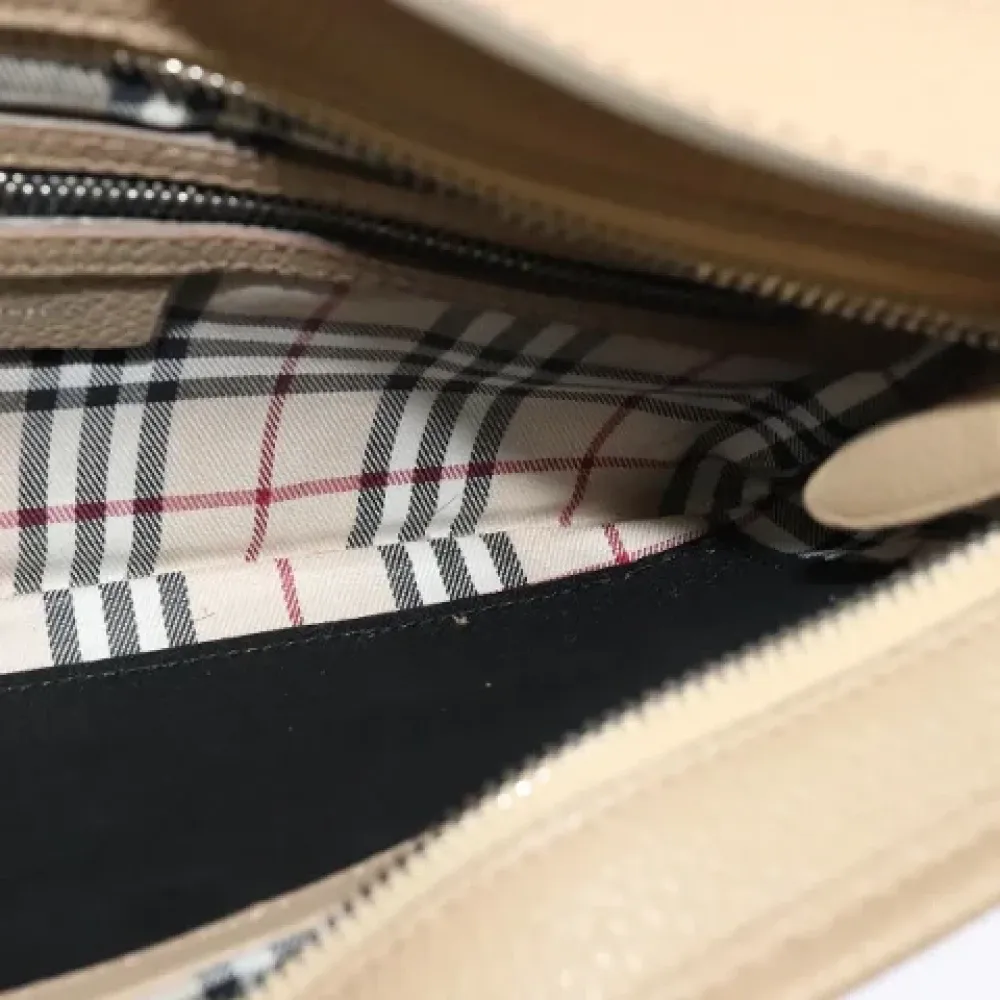 Pre-owned Leather handbags - Burberry Vintage - Modalova